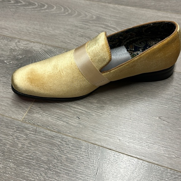 Loafers Canary Yellow with red bottoms  brand new multiple sizes available - Picture 5 of 6